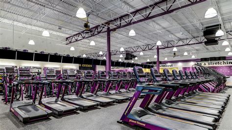  We strive to create a workout environment where everyone feels accepted and respected. That’s why at Planet Fitness Chicago (N. Broadway Ave), IL we take care to make sure our club is clean and welcoming, our staff is friendly, and our certified trainers are ready to help. Whether you’re a first-time gym user or a fitness veteran, you’ll ... 